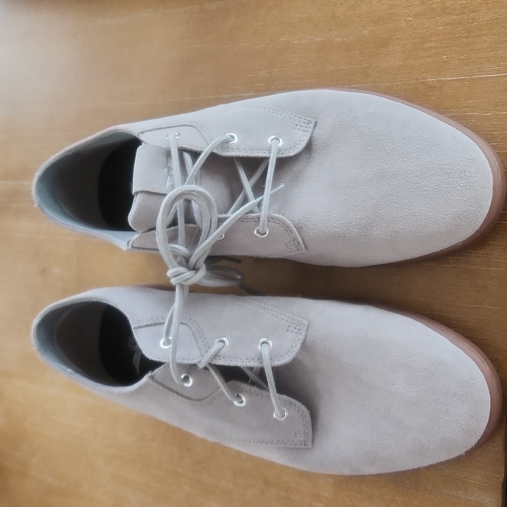 NEW NEVER WORN CREATIVE  RECREATION SUEDE OXFORDS